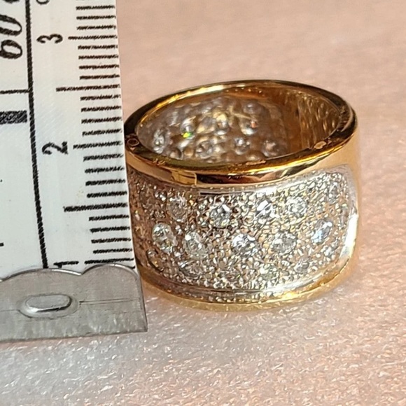 14K Gold & Diamond Ring - Picture 6 of 13